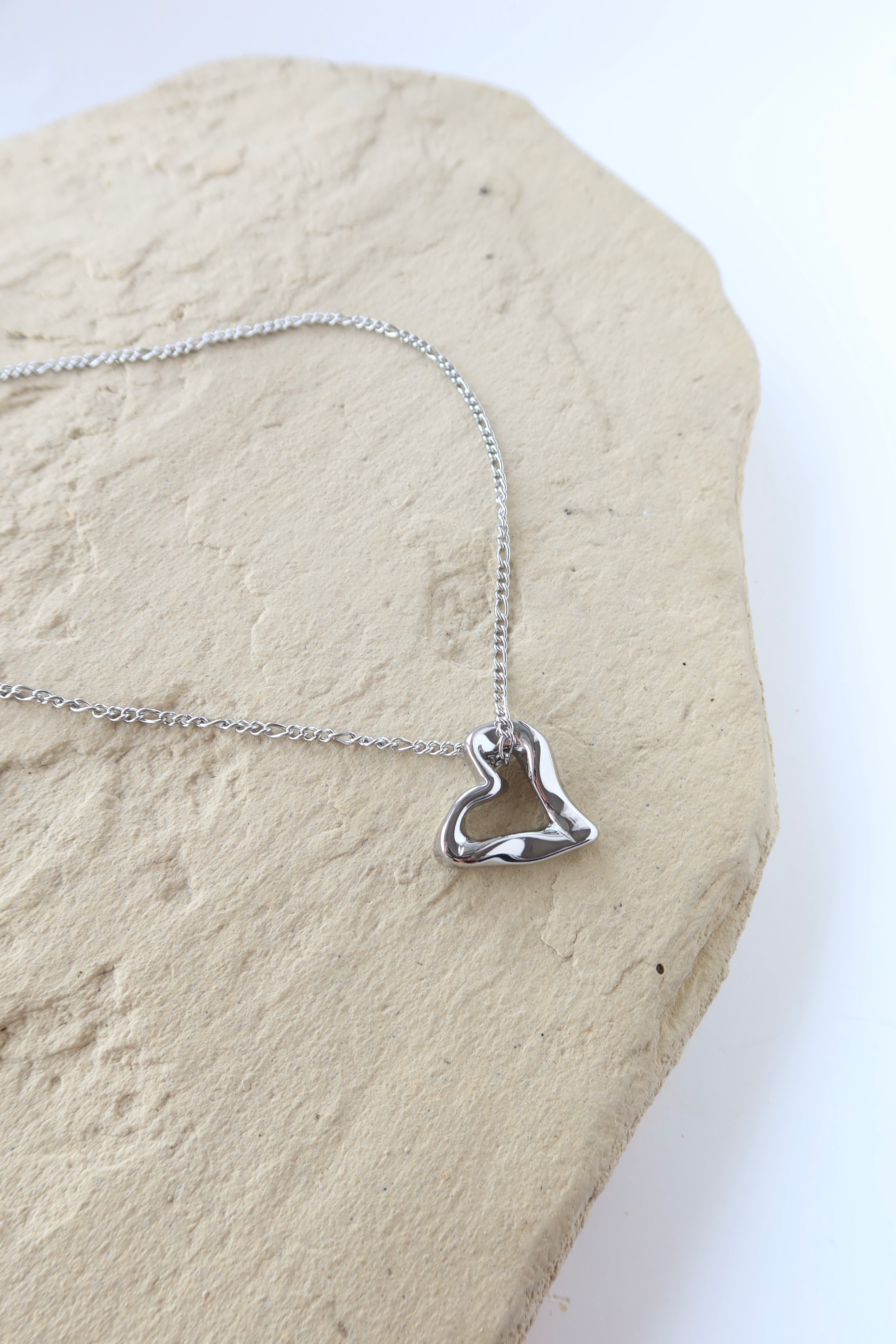 Naszyjnik Silver Imperfect Love