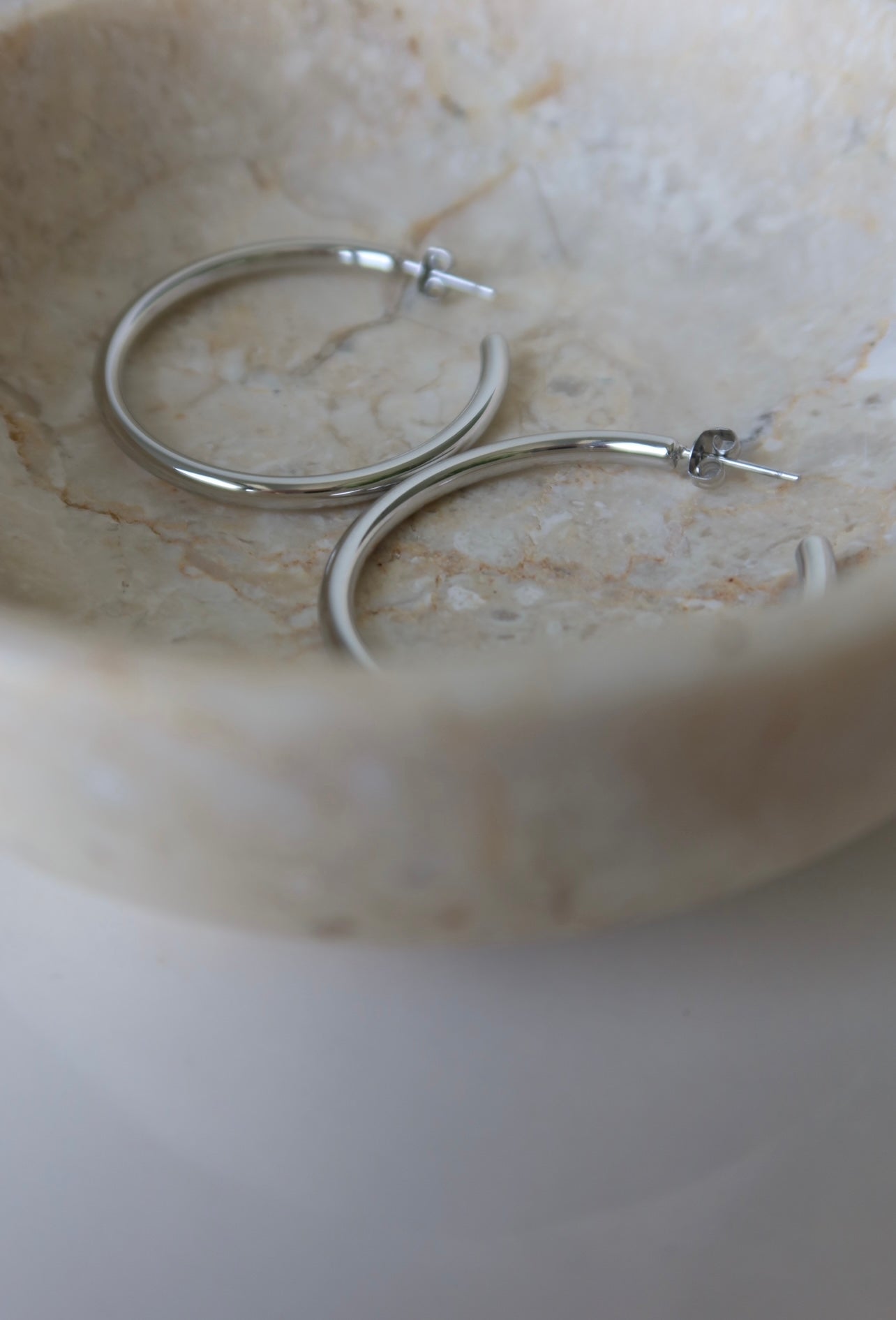 Silver Classy Hoops no1